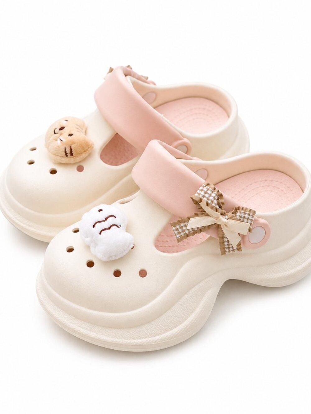 Super adorable chunky cloud clogs